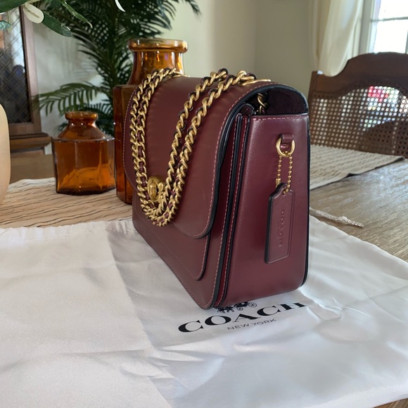 ✨Coach Madison Shoulder Bag ✨ - Picture 13 of 16